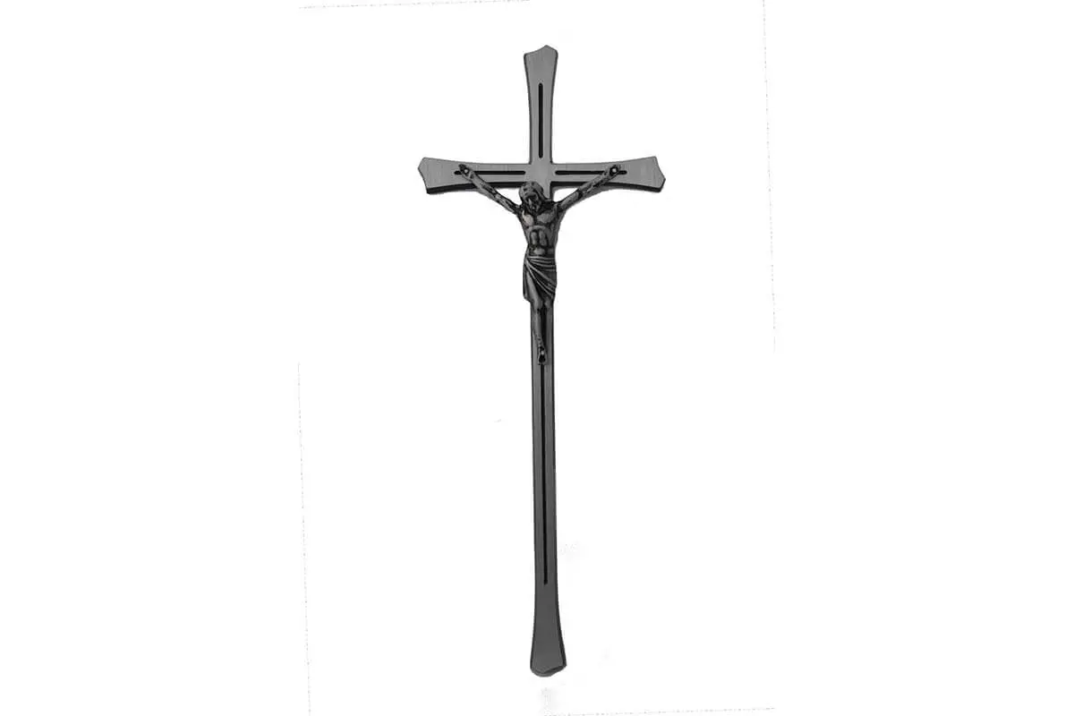 Akcesoria nagrobkowe - jezus na krzyżu prostym srebrnym